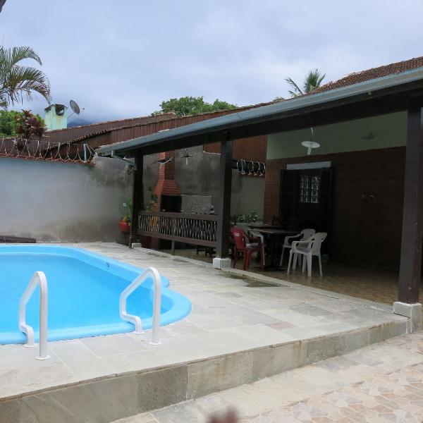 Casa Maranduba — 3 Quartos, Piscina, 12 Pessoas, 1 Quadra do Mar