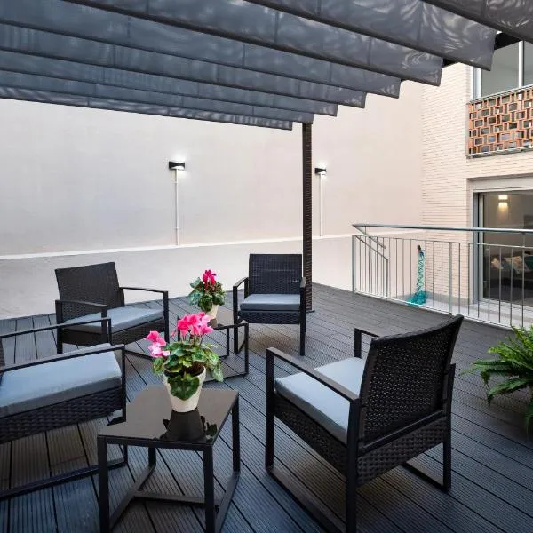 8 lacus duplex, hotel in Hospitalet de Llobregat