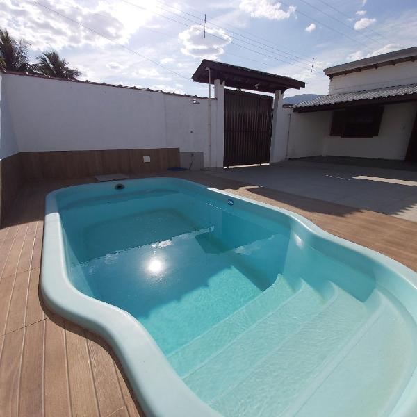 Maranduba Chalé Marbela 6-C — 1 Quarto, Piscina, 3 Quadras do Mar