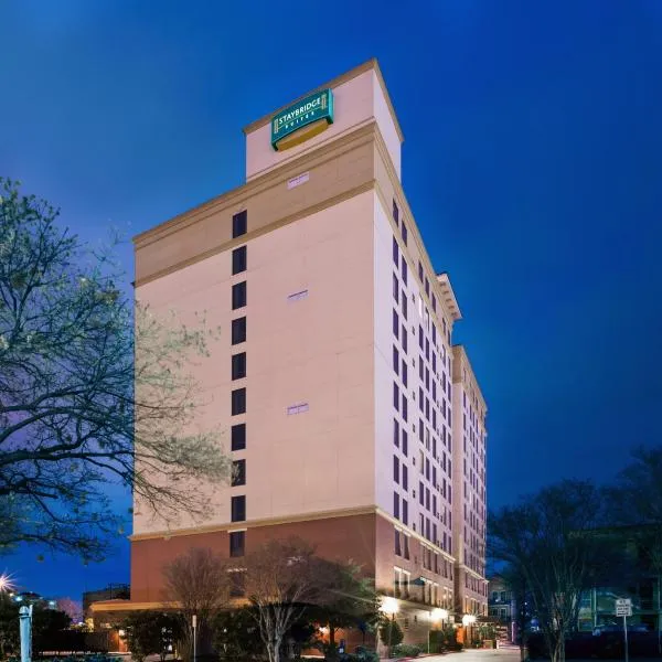 Staybridge Suites San Antonio Downtown Convention Center, an IHG Hotel, מלון בסן אנטוניו