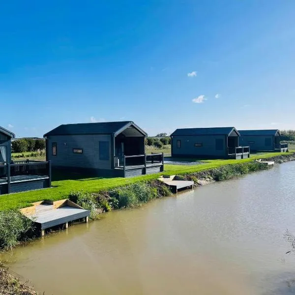 Chapel Fields Holiday Park、チャペル・セント・レオナルズのホテル