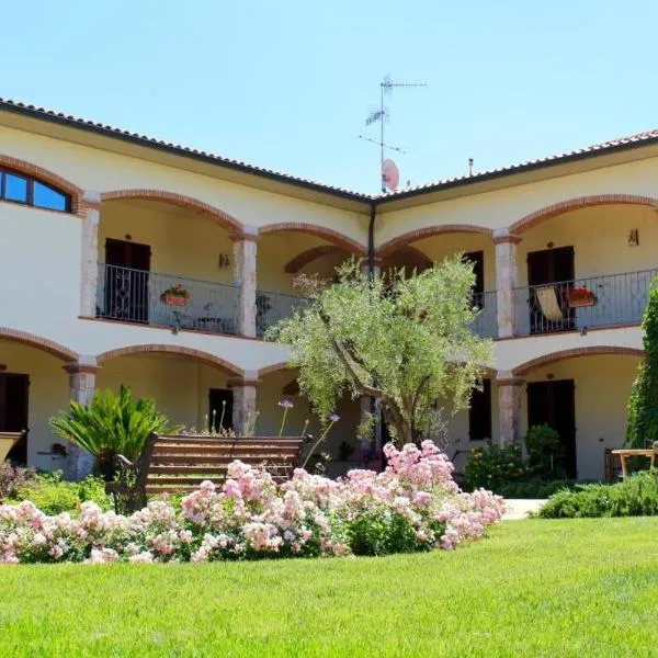 Agriturismo Vecchio Imposto, hotel din Casa Cavallini