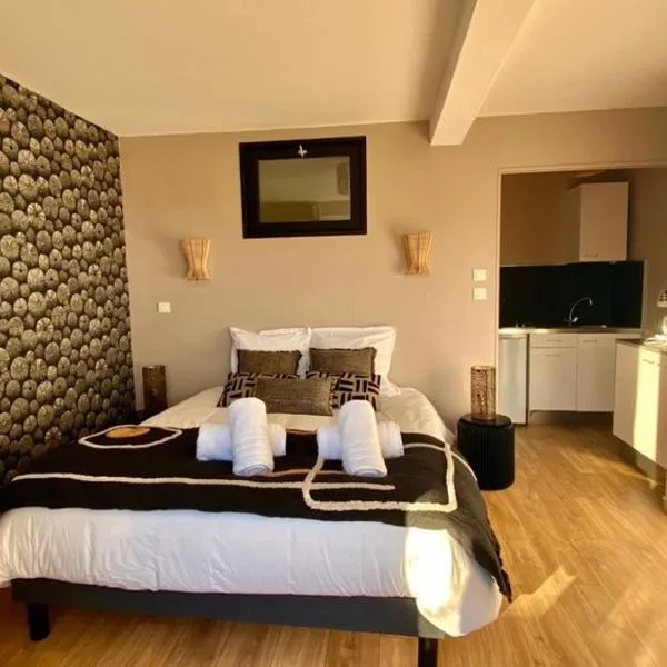 Les Villas de la Plage – hotel w mieście Névez