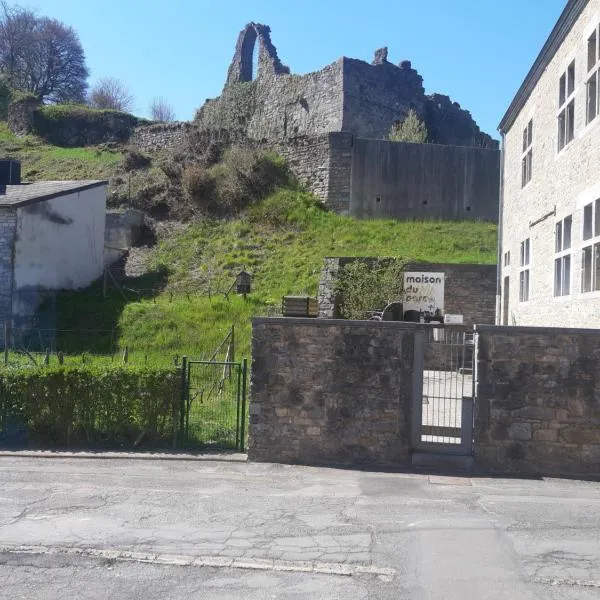 Gîte Le pt'i Baillis, hotel din Nismes