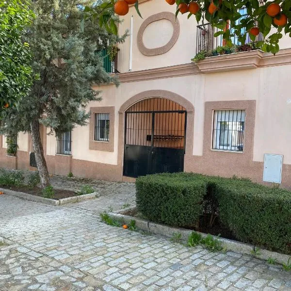 Sevilla. Gerena Casa Rural para familia o profesionales, hotel v destinácii Gerena