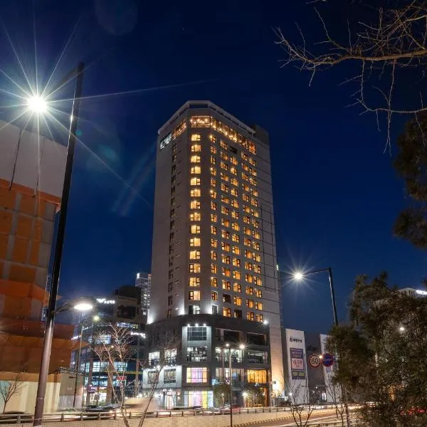 Urban-Est Hotel: Goyang şehrinde bir otel