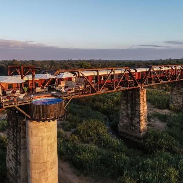 Kruger Shalati - Train on The Bridge & Garden Suites, hotell i Skukuza