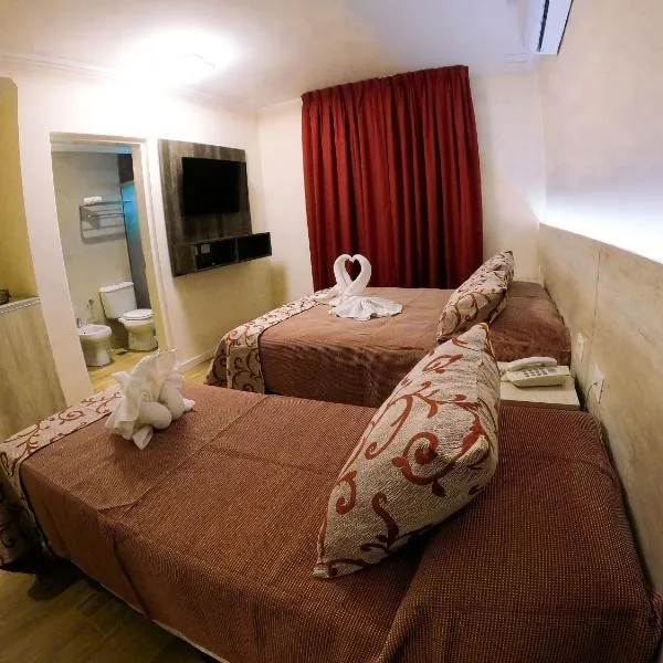 Hotel Majestic, hotel en Villa Giardino