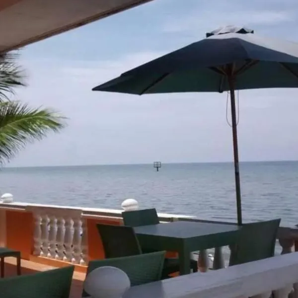 Serdena Homestay Fronting Cuatro Islas, hotel v destinaci Hindang