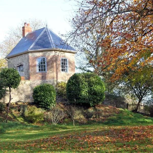 The Folly at Castlebridge, hotel in Mere
