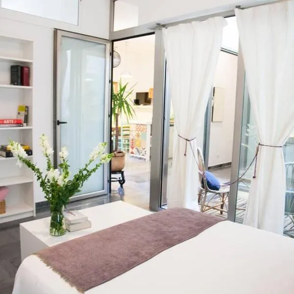 BEAUTIFUL SILENT APARTMENT Private Parking, hotel v destinaci Seville