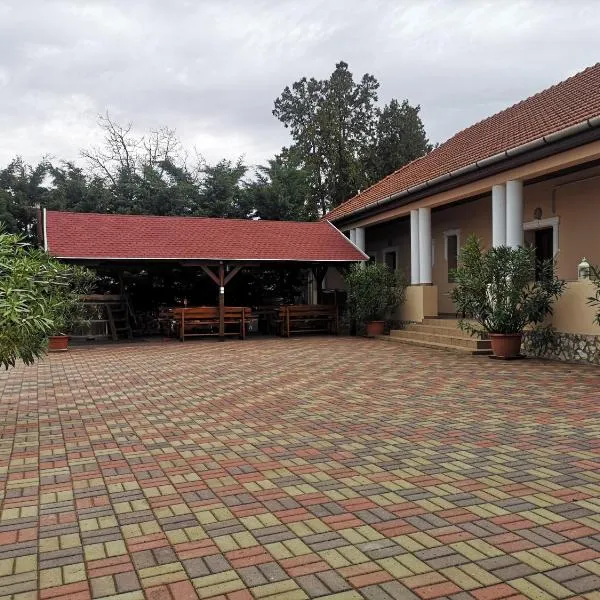 Budányi Vendégház, hotel in Abaújszántó