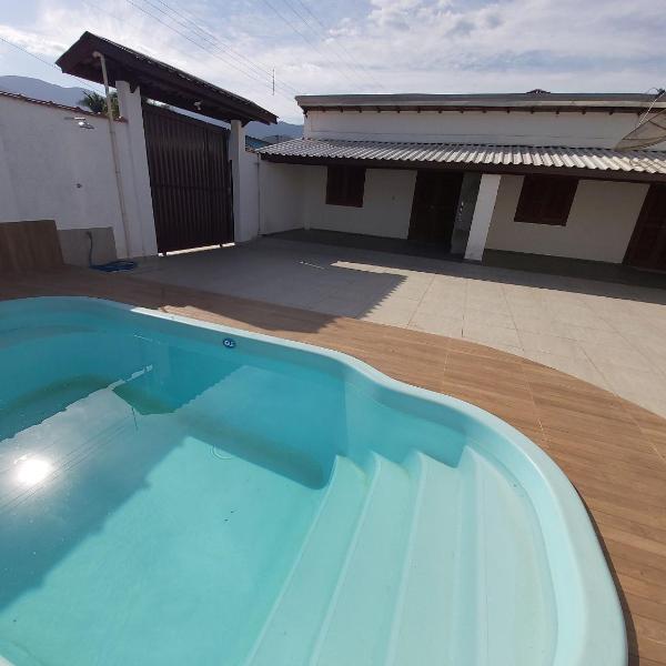 Maranduba Chalé Marbela 6-A — 1 Quarto, Piscina, 3 Quadras do Mar