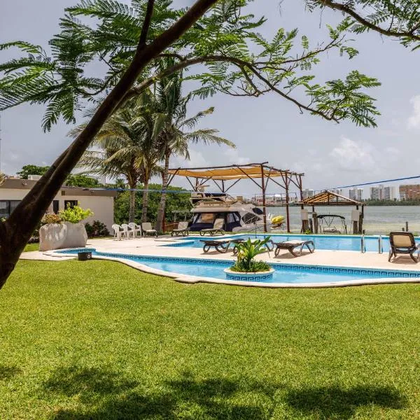 Villas La Marina, hotel in Cancún