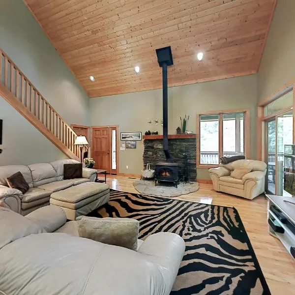 Rhymer Haven, hotel u gradu Juno