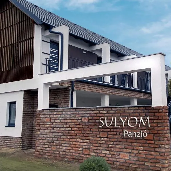 Sulyom Panzió – hotel w mieście Tiszafüred