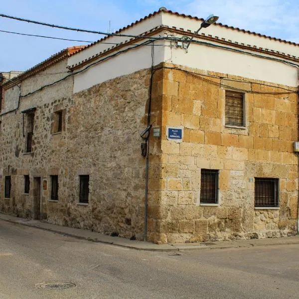 CASA RURAL LAS BODEGAS, hotel in Valbuena de Duero