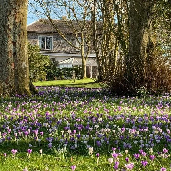 Woodlands Hall Hotel, hotel in Llithfaen