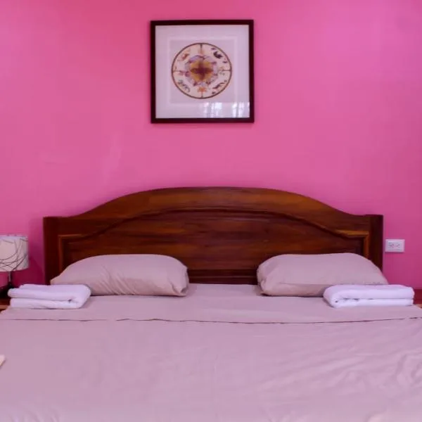 Ecohotel Shalom, hotel v destinaci Valladolid