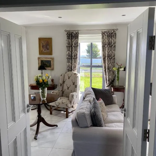 Farmhouse Boutique, hotel in Ballyheigue
