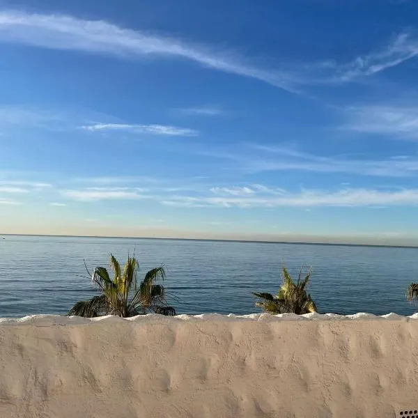 Ático sobre el Mar, hotell sihtkohas Vélez-Málaga