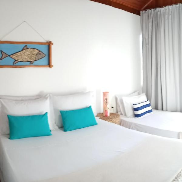 Linda casa com 5 quartos, a poucos metros da praia - Foto 2