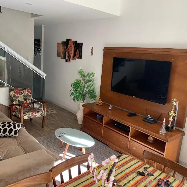 Lindo Loft completo perto de cachoeira, hotel v destinaci Guapimirim