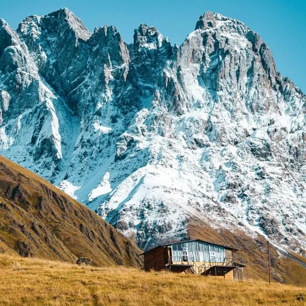 Mountain House in Juta, ξενοδοχείο σε Jut'a