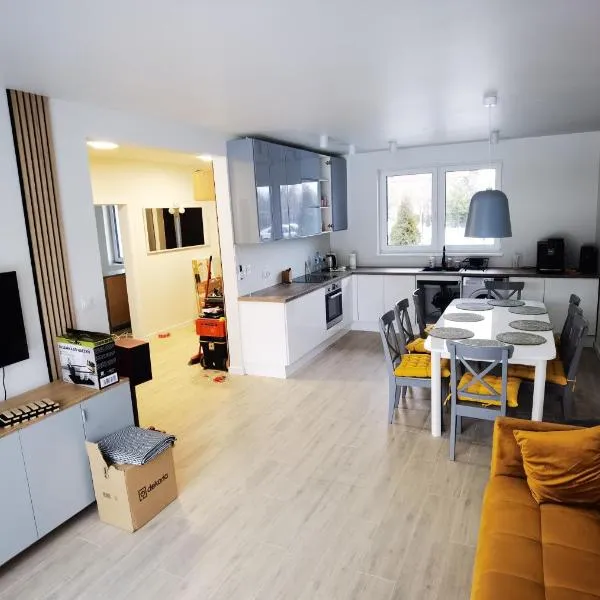 Wilków에 위치한 호텔 Apartament U Kucharzy Łysica 2