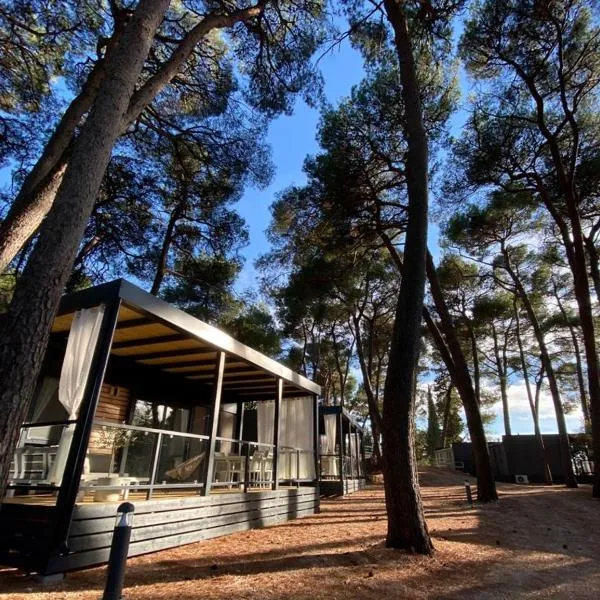 Peputo Luxury Residence & Mobile Homes, hotel v Rovinji