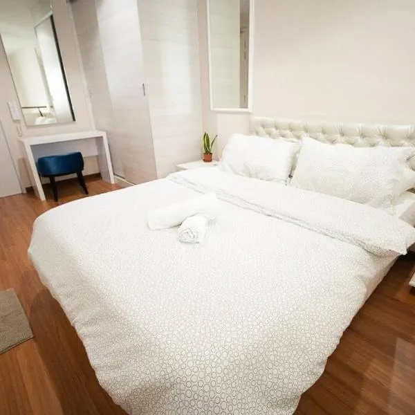 Luxury Penthouse iCity Near Mall & Themepark FREE PARKING WIFI, hotel in Shah Alam