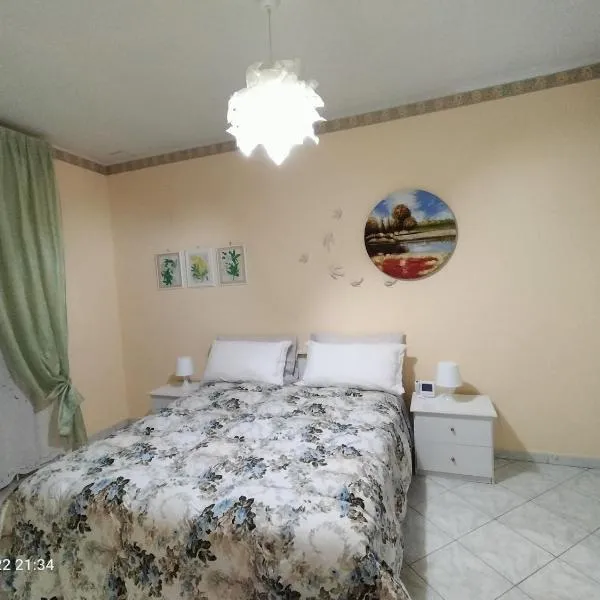 Beatrice Apartment con 1camera da letto, un soggiorno cucina e bagno, ξενοδοχείο σε Scordia