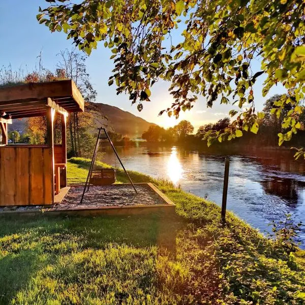 Surnadal Camping Brekkøya – hotel w mieście Surnadal