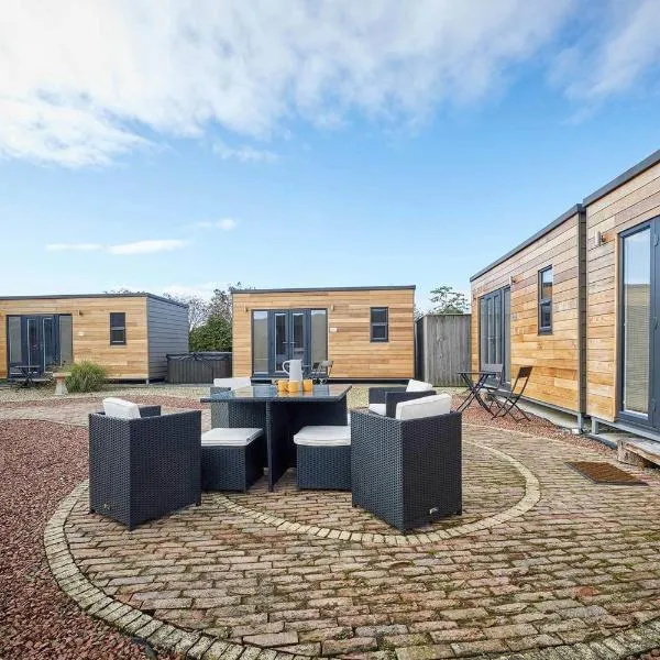 Goldenhill Retreats, hotel in Bamburgh