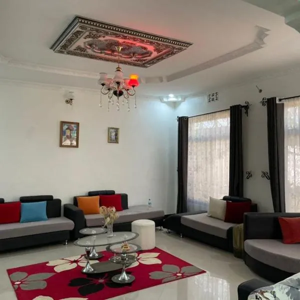 Evelina House, hotel i Boma la Ngombe