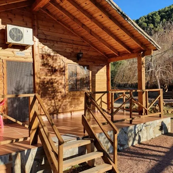 Cabanas El Nogueral, hotel in Marchena