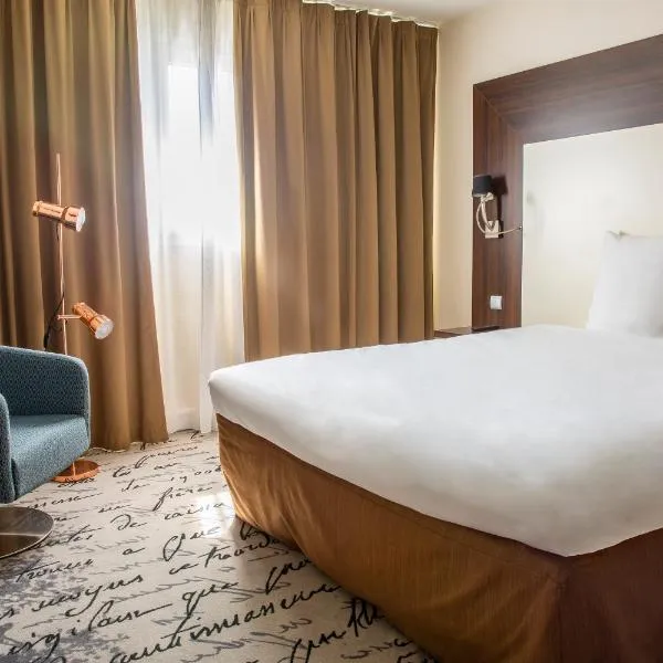 Mercure Paris Porte d'Orleans, hotel v destinácii Montrouge