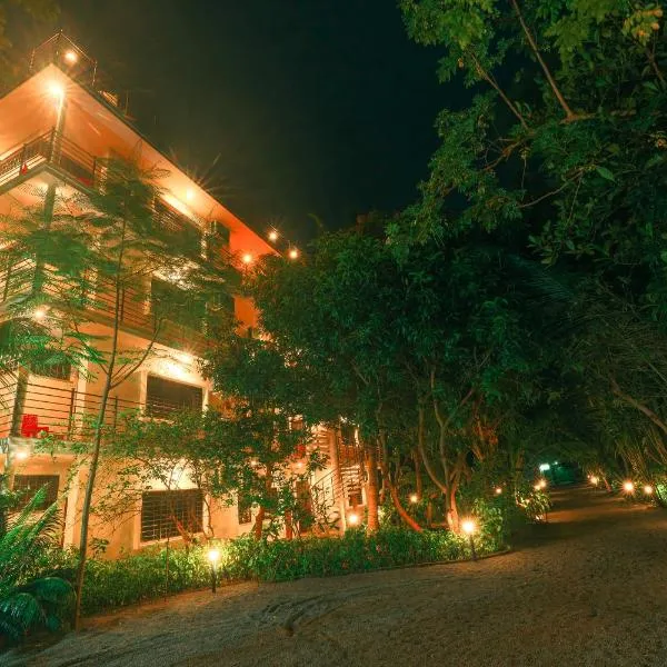 The Canopy Guest House, hotel v destinaci Auroville