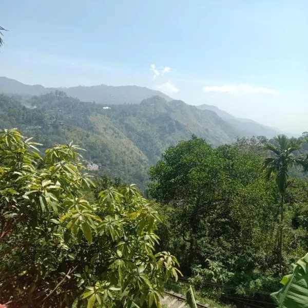 Charming View Homestay, hotel v destinaci Ella