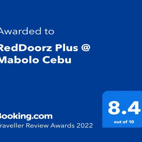 RedDoorz Plus @ Mabolo Cebu, khách sạn ở Cebu City