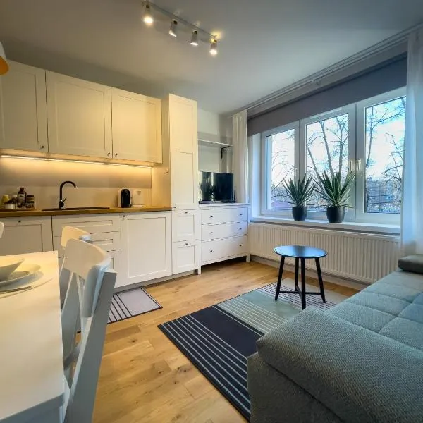 URBAN APARTMENTS Studio No 4A, FREE PRIVATE PARKING, Self CHECK-IN, ξενοδοχείο σε Χορζόφ