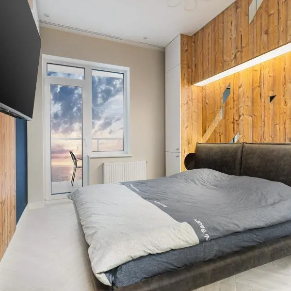 NEW Romantic sea-view studio by Odessa beach, hotell i Odessa
