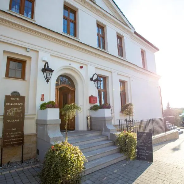 Hotel i Restauracja na Skarpie, готель у місті Зомбковіце-Шльонскє