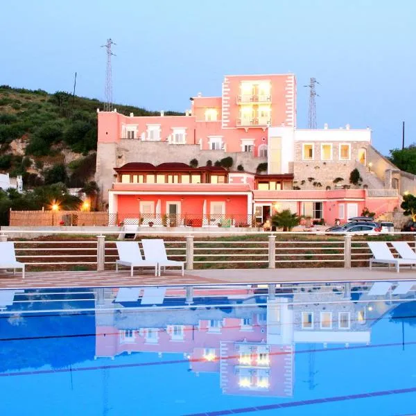 Hotel Boutique Il Castellino Relais, ξενοδοχείο στο Βιέστε