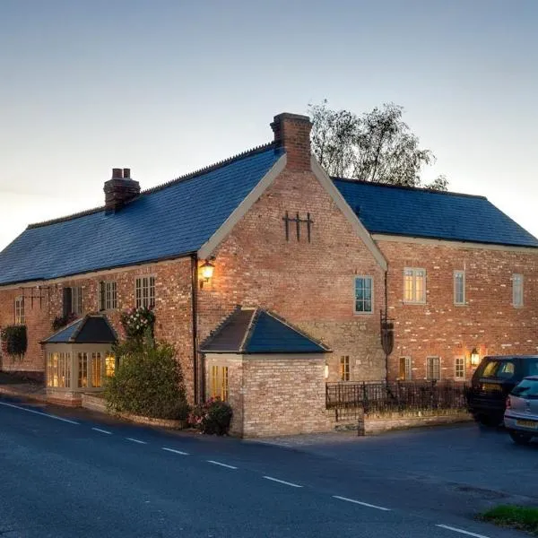 The Three Daggers, hôtel à Edington