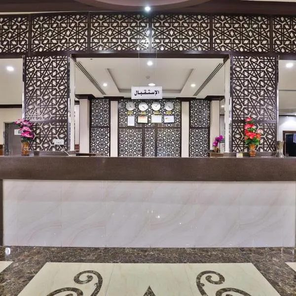 فــنــدق بـفــن Hotel, hótel í Al Nairyah