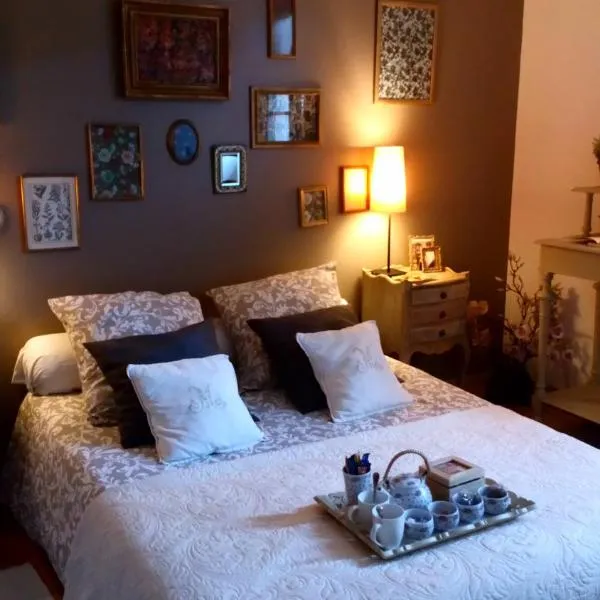 La Chambre d'Hote de Mano - Centre-ville de Bayonne, hotel en Bayona
