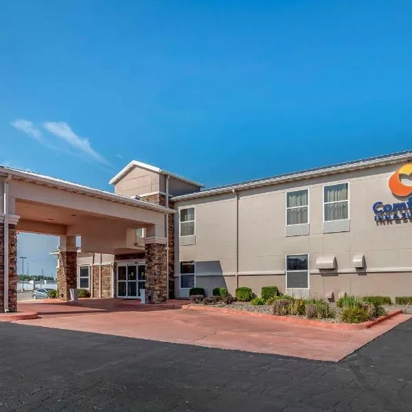 Comfort Inn & Suites Junction City - near Fort Riley, hotel en Milford