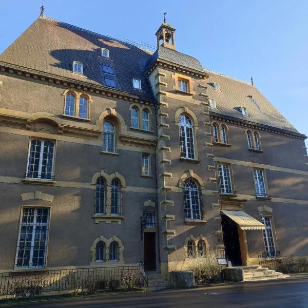 Hotel Ô Château, hotel in Mondelange