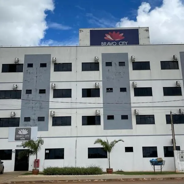 BRAVO CITY HOTEL CAMPO VERDE, Hotel in Campo Verde